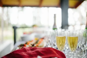 une table décorée pour l'organisation d'un événement à Beauvais