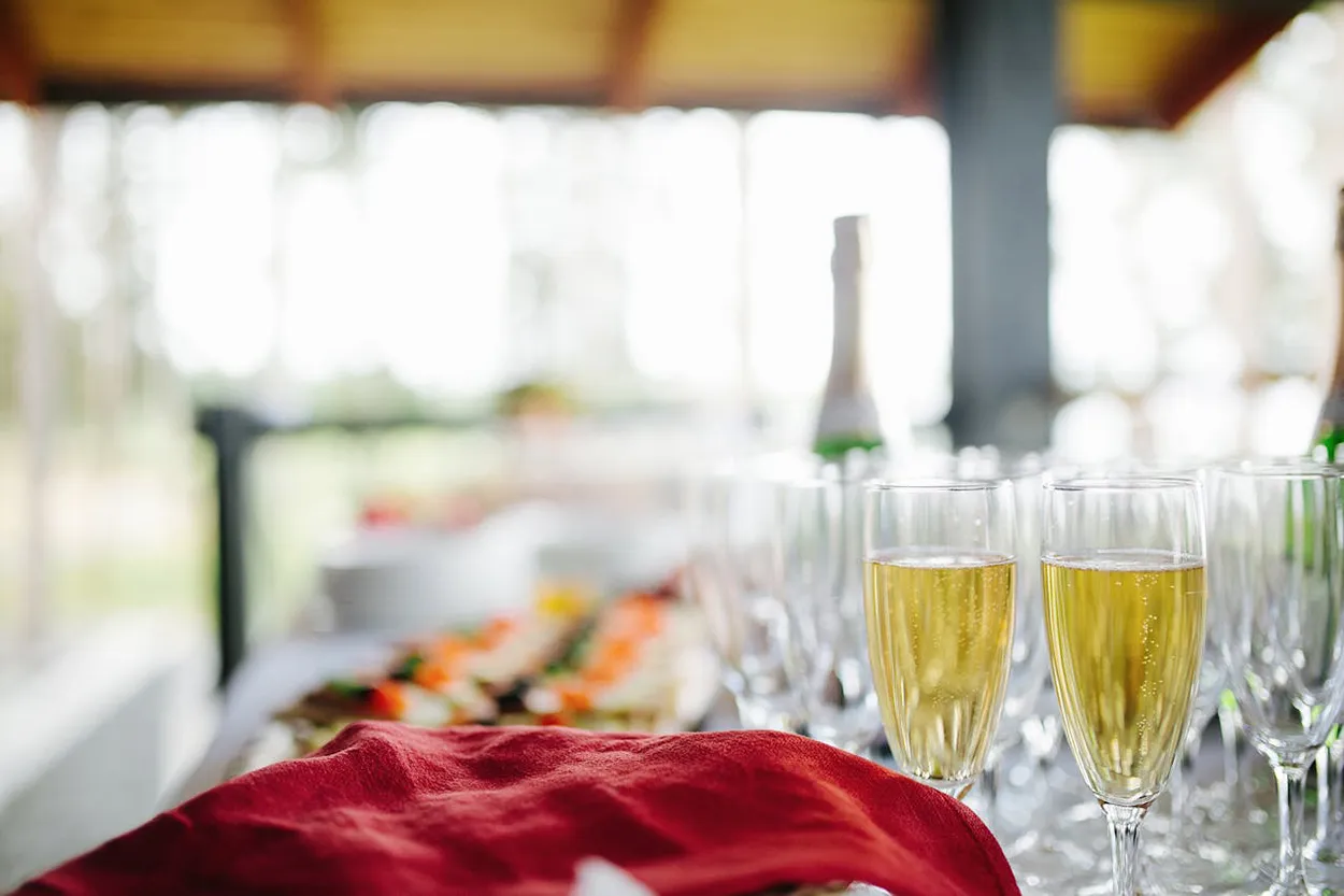 une table décorée pour l'organisation d'un événement à Beauvais